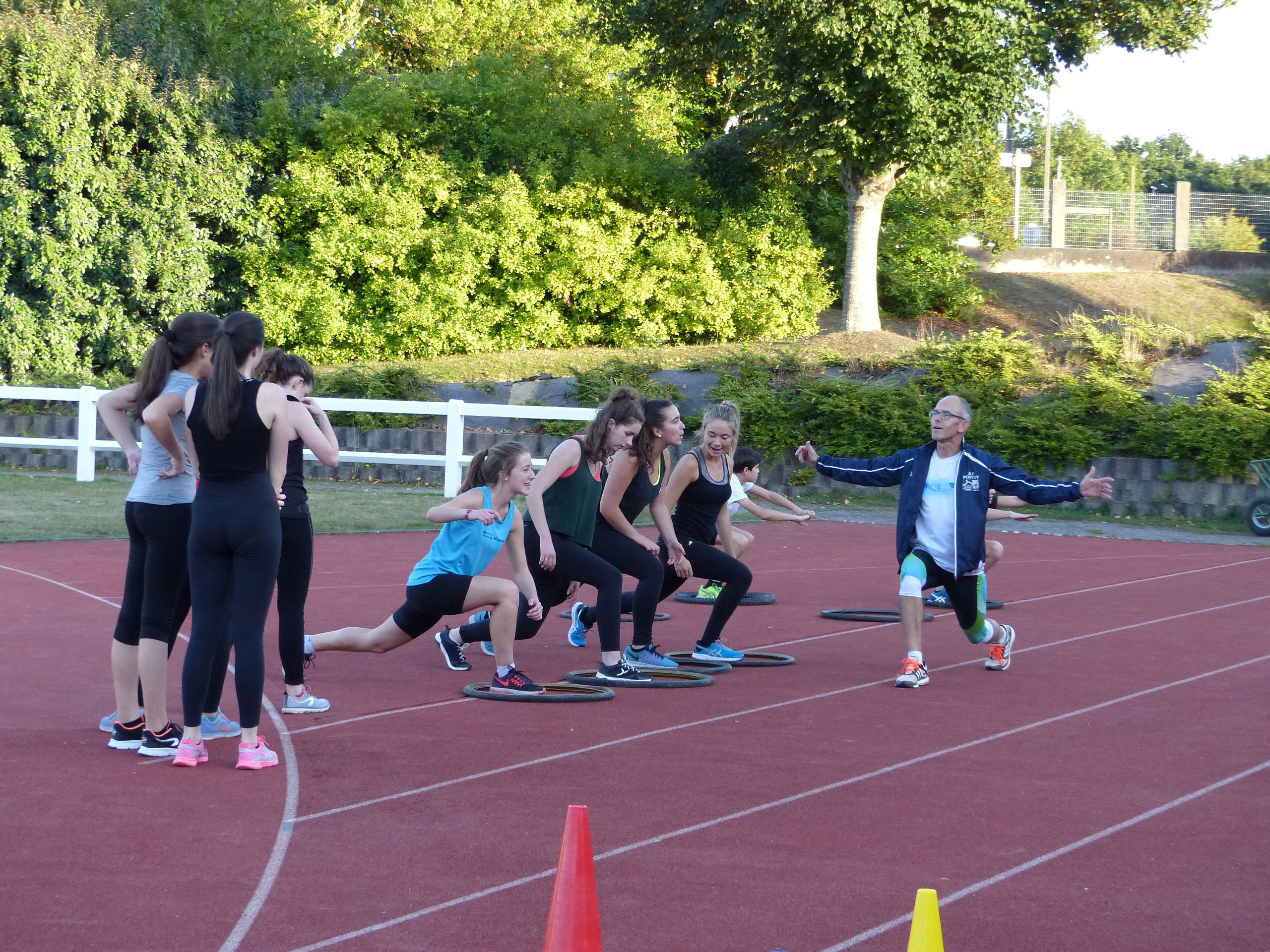 Entrainement sur piste club Athletisme Pays de Pontivy