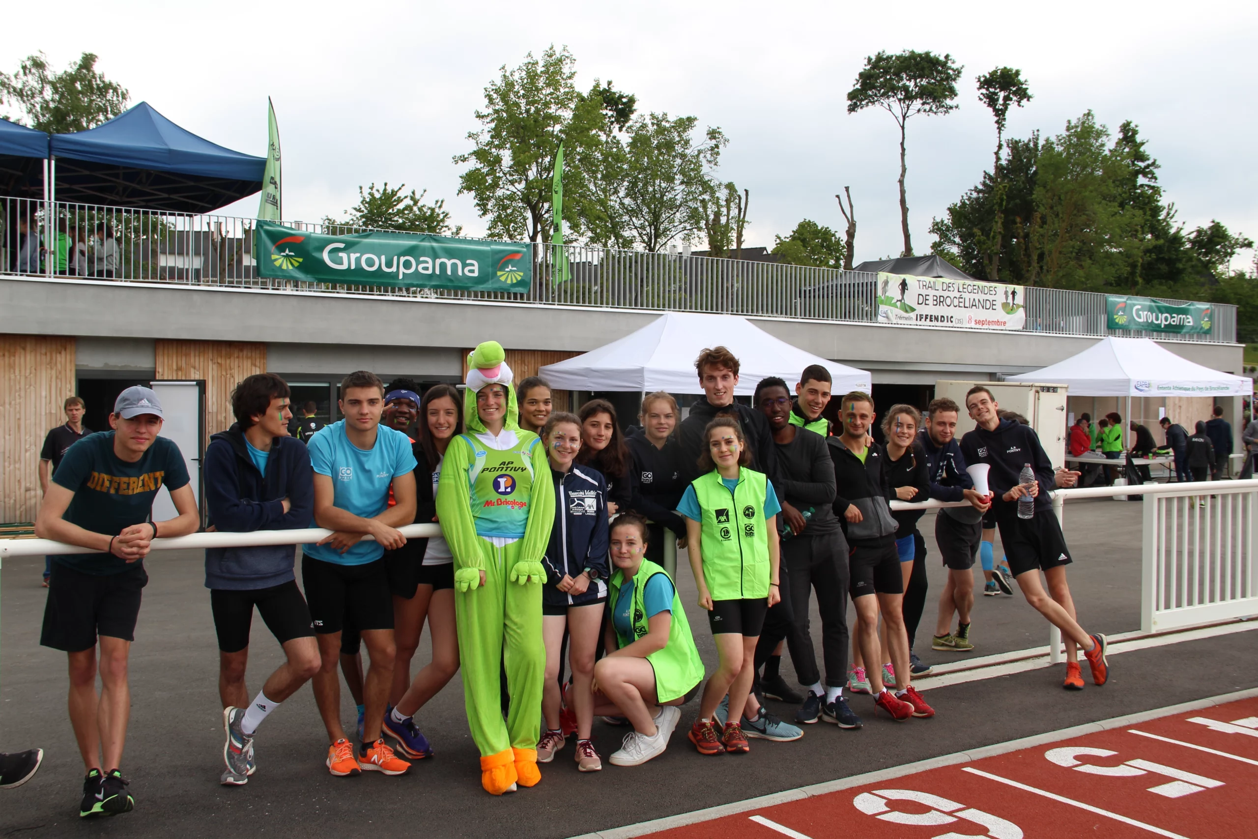 Photo de groupe competition Club Athletisme Pays de Pontivy