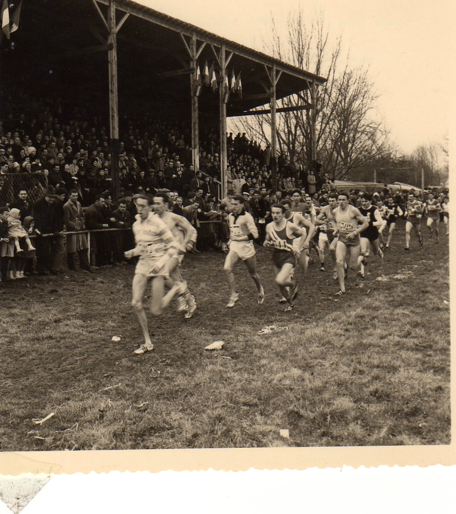 Tribune toulboubou Gifa004 club Athletisme Pays de Pontivy